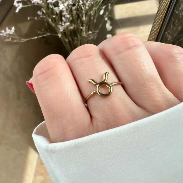 Tauro Gold Ring